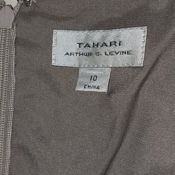 Dress, Tahari, Arthur Levine Silver Sleeveless Cocktail Dress Size 10 - Picture 3 of 5